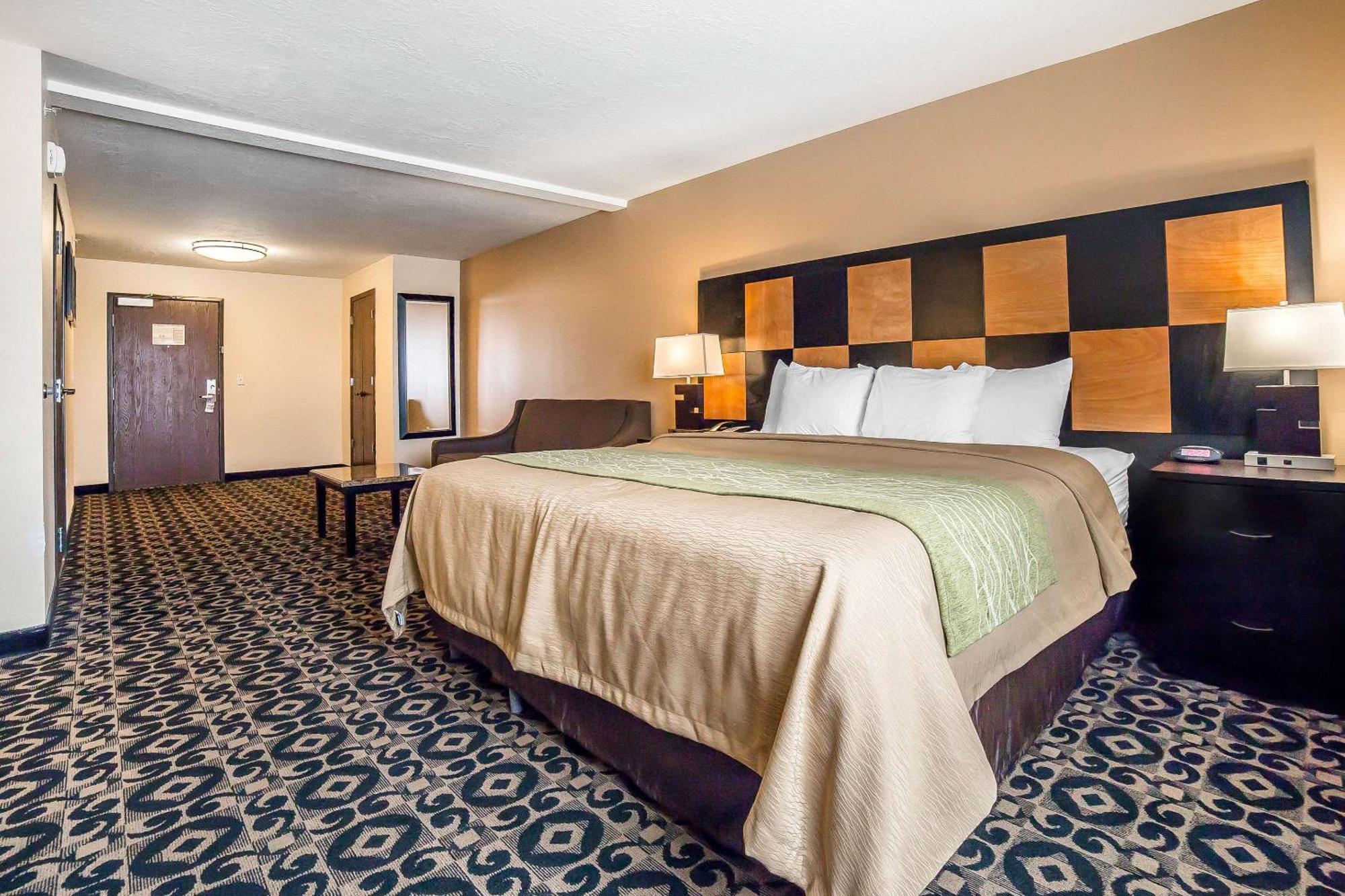 Comfort Inn Ballard-Roosevelt Exterior photo