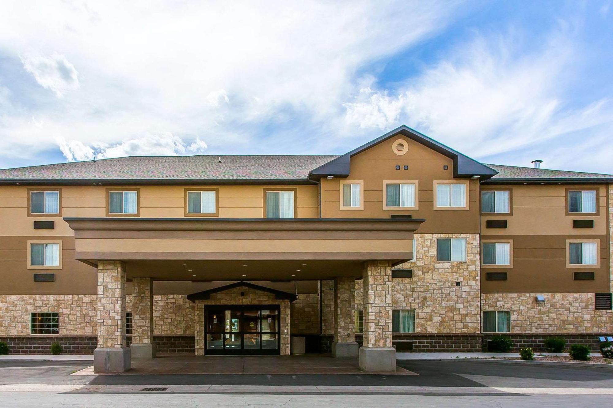 Comfort Inn Ballard-Roosevelt Exterior photo